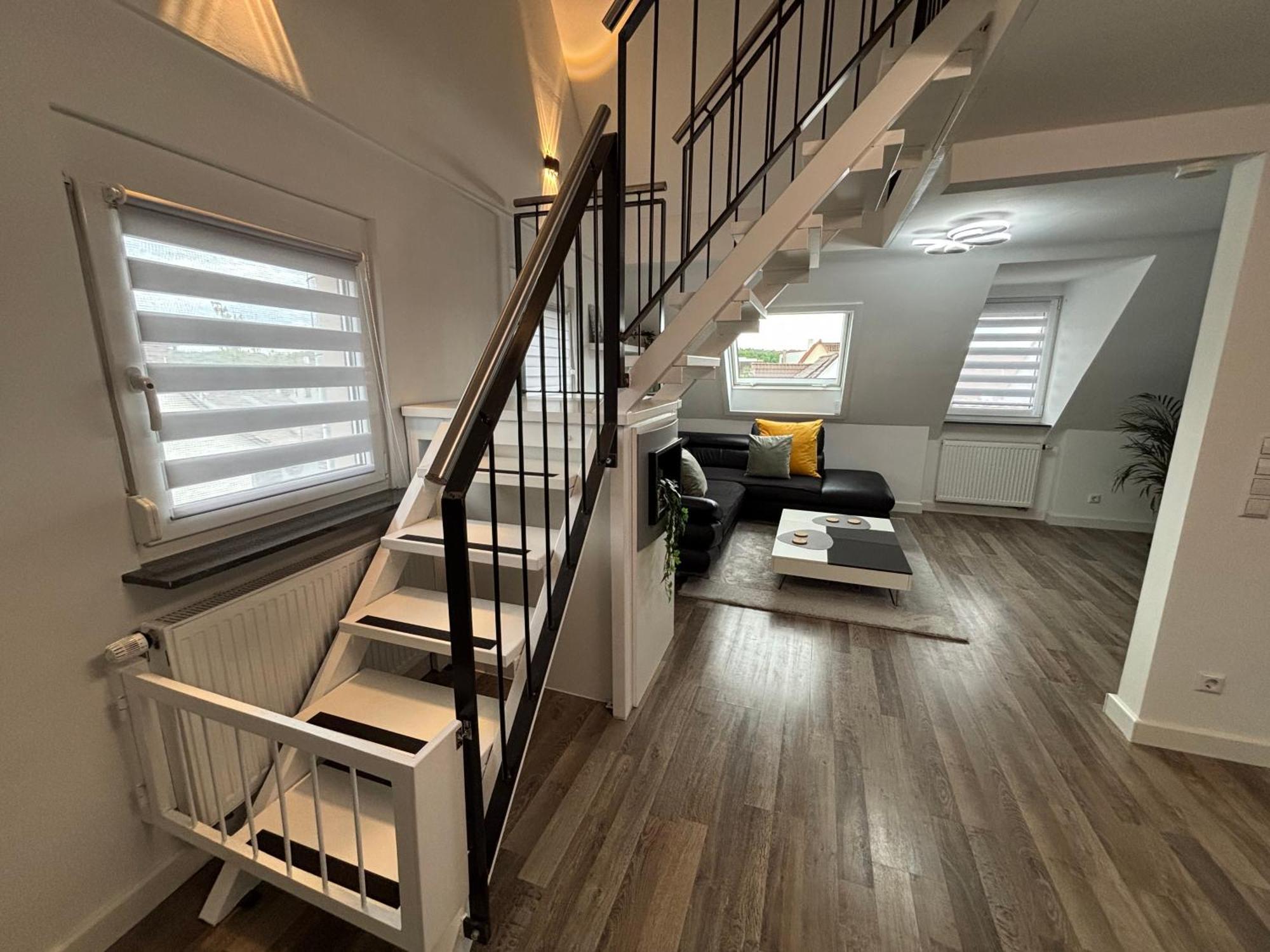 Moderne Deluxe 3-Zi Eigentums- Maisonette-Wohnung Ibm Bertrandt Mercedes Ehningen Exterior foto